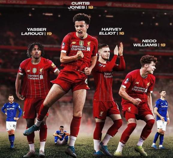 足球国足球员获赞：比赛态度专业（国脚获赞：比赛态度十分专业）