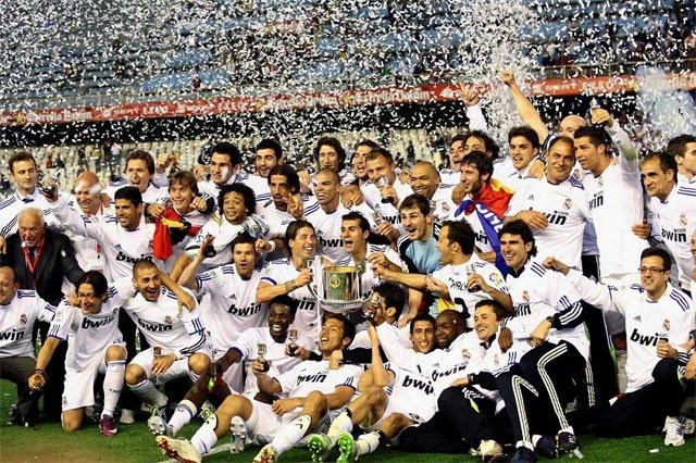 梅开二度+绝杀，C罗当选利雅得胜利vs费哈全场最佳球员