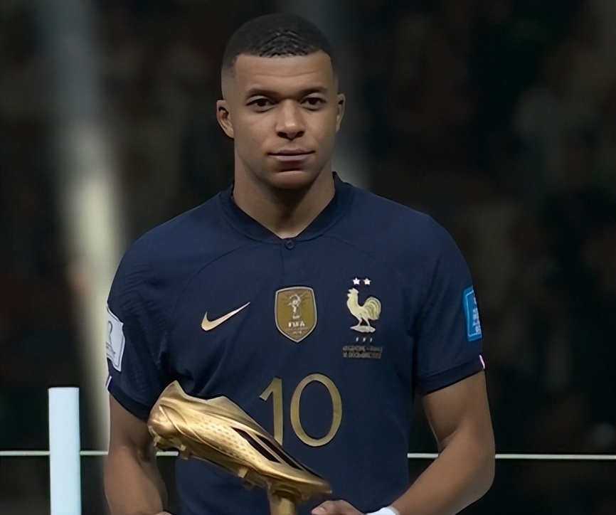 哥伦比亚11月大名单：J罗、迪亚斯领衔，里奥斯、卢库米在列