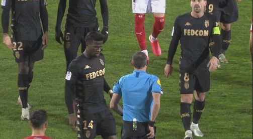 北京近期体育赛事：空手道、跑酷、速度滑冰轮番上演