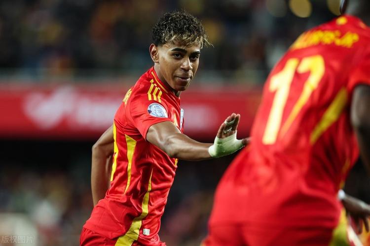 云南助教：我们还是踢得比较好的，创造机会比对手要多一些