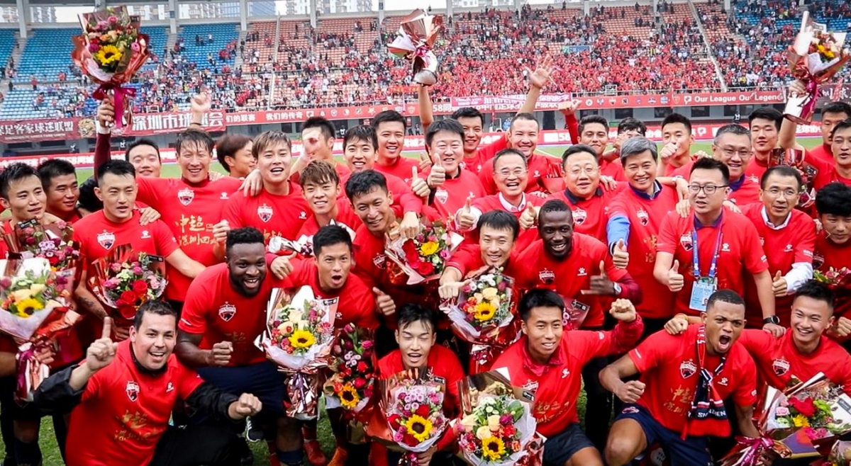 中超裁判判罚引发巨大争议（中超裁判判罚遭质疑引发热议）