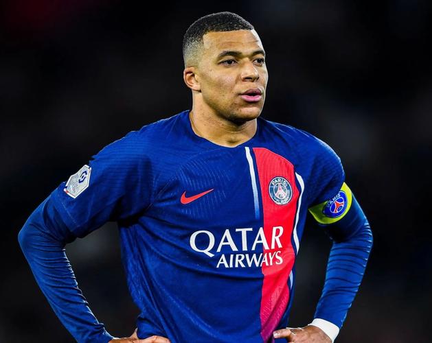 西甲半场：科斯塔扫射破门，皇家马略卡1-0瓦伦西亚（西甲半场战报：科斯塔推射得分，皇家马略卡暂1-0领先瓦伦西亚）