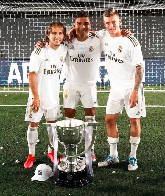 十秒钟连续过三人，离谱