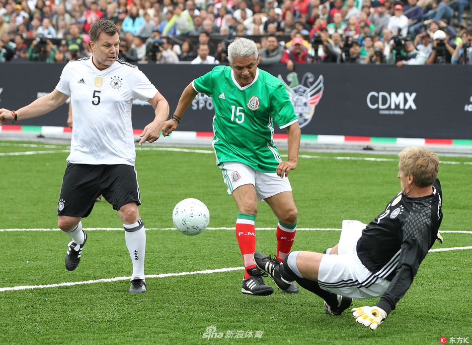 😂鲁尼：陪4个儿子看了4遍儿童节目，忍无可忍我便去结扎了